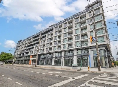 BRAND NEW 2-STOREY PENTHOUSE 2 Den | 3 Bath | 2 Terraces Image# 2