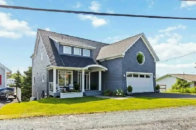 3-Level Custom Estate with Boathouse, Panoramic Views Image# 1