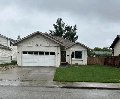 House for rent close to Grey Nuns Hospital and Anthony Henday Image# 1