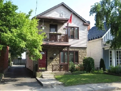 Room for Rent in 2 Bedroom 1 Bathroom Image# 8