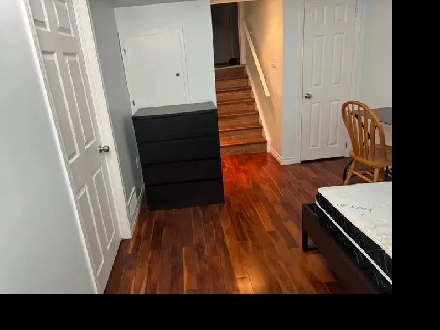 Room for rent: Image# 1