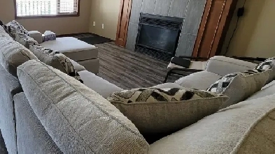 Fully Furnished Home in Charming Christie Park Image# 2