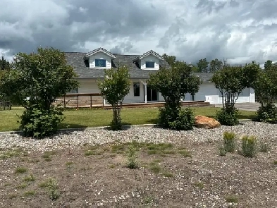 Country Home for Rent in Millarville Image# 2