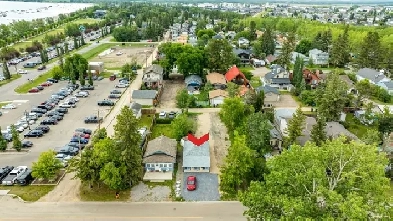 Cabin near beach in Sylvan Lake! Image# 6