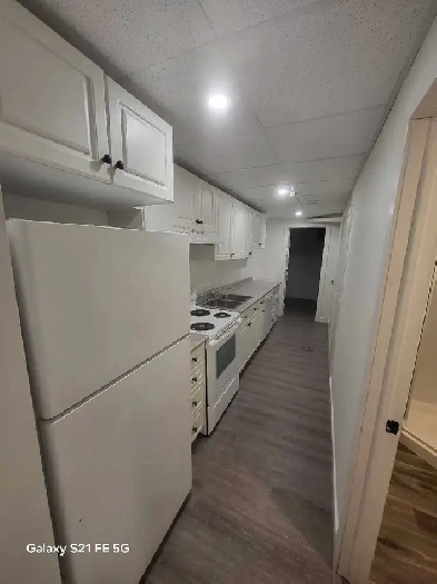 Private Room- Lakeview, Regina south Image# 10