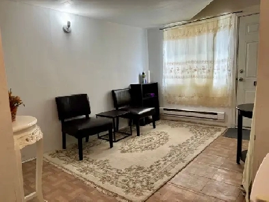 2 1/2 Metro Frontenac, Disponible maintenant, Meubles, Renoves Image# 1