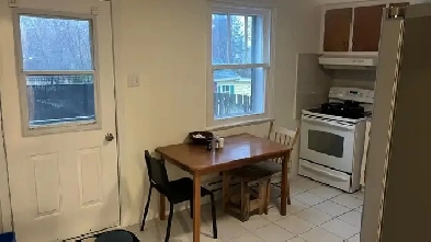 Chambre a louer au centre Longueuil Image# 1