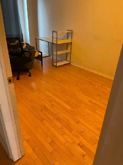 Rent for Female one bedroom private bathroom Image# 1
