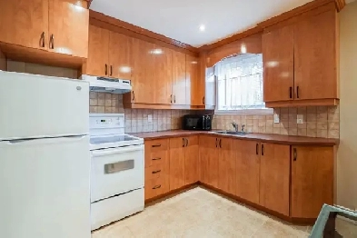 Studio, formule tout inclus, Vieux-Longueuil. Image# 8