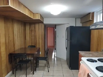 Fully Furnished 2 bedroom walkout basement from Aug 1 Image# 5