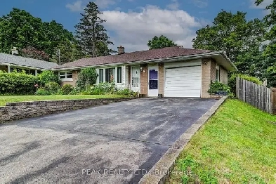 Charming 3-Bedroom Bungalow on a Quiet Street! Image# 5