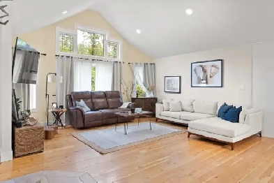 1600sqft Bungalow on a Mature Treed Lot only 25min from NPerim! Image# 6