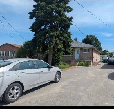 House 3 Bedroom 1 Washroom Image# 1