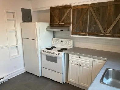 Rosemont-La-Petite-Patrie, 4 ½ rénové/renovated, 2 càc/2 bedroom Image# 1