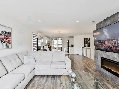 Beautiful condo 2 bedroom Image# 1