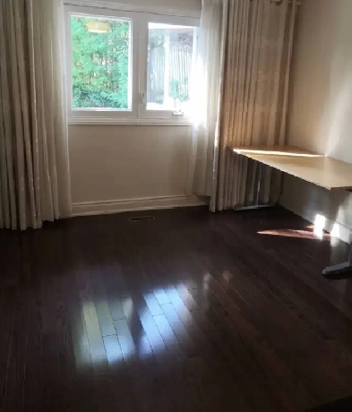 Room with Private Bathroom for Rent Image# 1