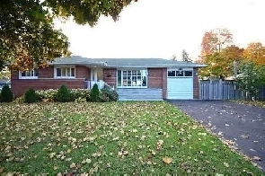 (STUDENTS PREFERRED) 3 Beds 1 Bath House Kipling & Dixon Area Image# 2