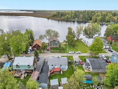 WATERFRONT 3/BED 2/BATH RETREAT IN CARLETON PLACE FOR SALE! Image# 4