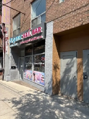 Queen w Spadina,Sept1,$2750,2flr,2br,1.5bath,1200ftovr shop,ldry Image# 2