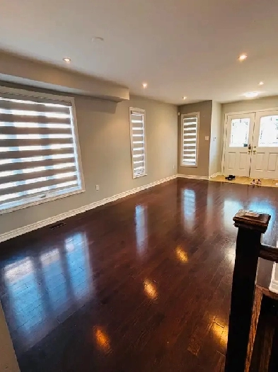 3 bedroom townhouse Image# 9