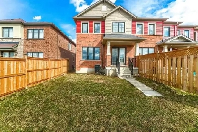 3 Beds 2.5 Baths Townhouse Image# 16