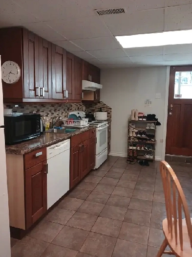 Basement for rent Image# 2