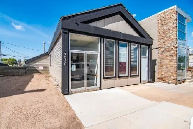 Office with store front for rent in downtown Red Deer Image# 1