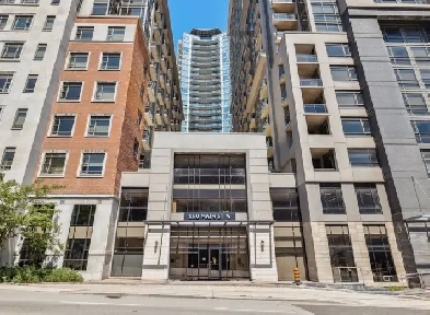 LUXURY 2 BEDROOM 2 BATHROOM CONDO IN THE HEART OF HAMILTON Image# 14