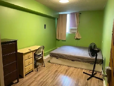 Room for rent in Etobicoke - MALE ONLY Image# 1