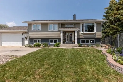 JUST LISTED | 2705 32A Ave S Image# 1