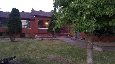 Nice Bsmt room for rent in north Oakville! Image# 3