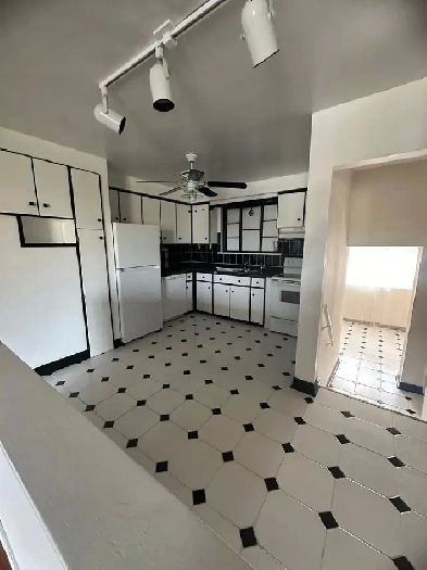 Room Available in 3 Bedroom House Image# 1