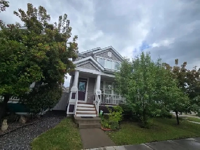 Stunning &Spacious Single-Family Home in Summerside, SW Edmonton Image# 20