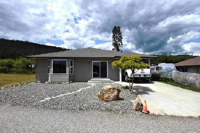 Beautiful 2 Bedroom Home for Sale Vernon, BC Image# 8