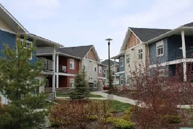 2 Bedroom, 2 Bathroom Townhouse Condo, Blackfalds AB Image# 1