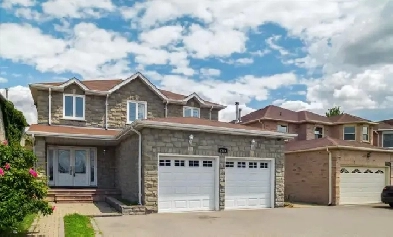 FULL Family Home in Streetsville – Perfect for Family Image# 3