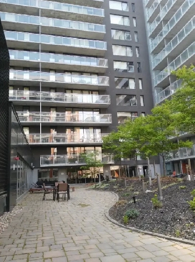 3 1/2 eith interior garage -Downtown Montreal Image# 5