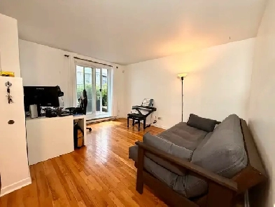 Lease Transfer – 3 ½ (1-bedroom) – Ville-Marie – Available Augus Image# 8