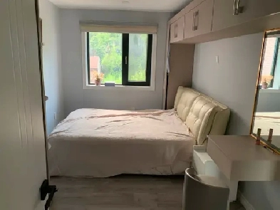 Master Bedroom for Rent on 2nd floor in Midtown Toronto Image# 1