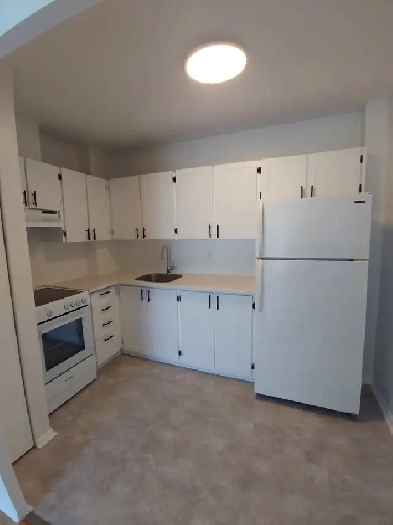 1 BEDROOM-SANDY HILL-330 CHAPEL Image# 2