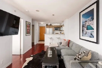 Show Up & Settle In – Fully Furnished Private Room Image# 8