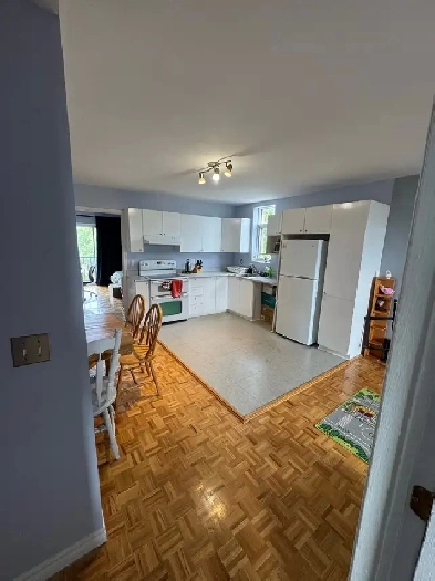 Grand 5 1/2 Image# 1