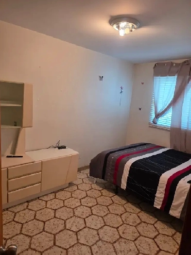 Chambre tout inclus à louer Image# 5