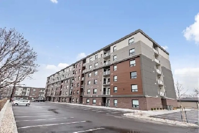11870 Tecumseh Road East #313, Tecumseh ON Image# 3