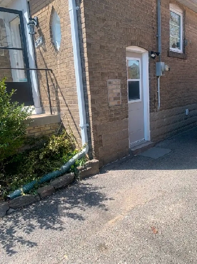 Avenue & Lawrence Ave W  1 Bed 1 Bath apt for rent $1.799 Image# 7