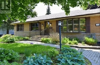 Stunning 3-Bedroom Bungalow for Rent 471  stone church Rd west Image# 5