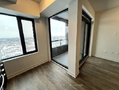 1 Bed, 1 Bath Condo Apartment in Vaughan with Parking! Image# 3