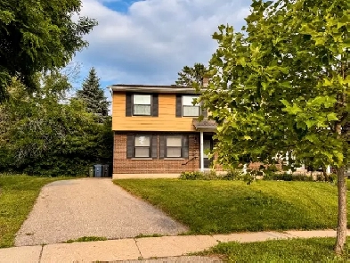 3-Bed Home for Rent | Huge yard,  Parking Image# 18