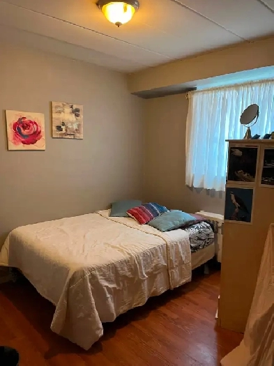 Room for rent 800$ a month all inclusive Image# 2