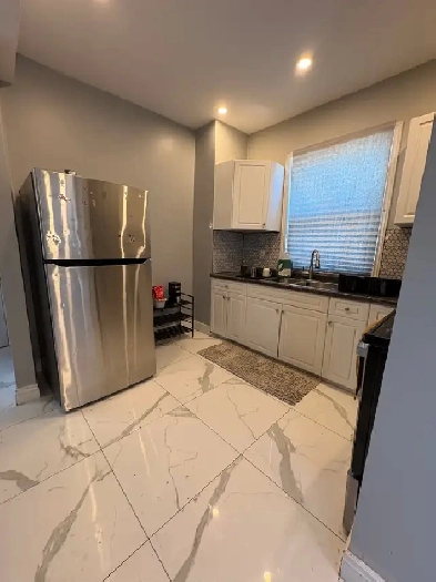 Full House for Rent in Windsor Image# 2